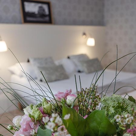 La Maison Blanche - Apparthotels De Charme Chic & Cosy A 350M Du Coeur De Ville De Limoges - Acces Autonome Bagian luar foto