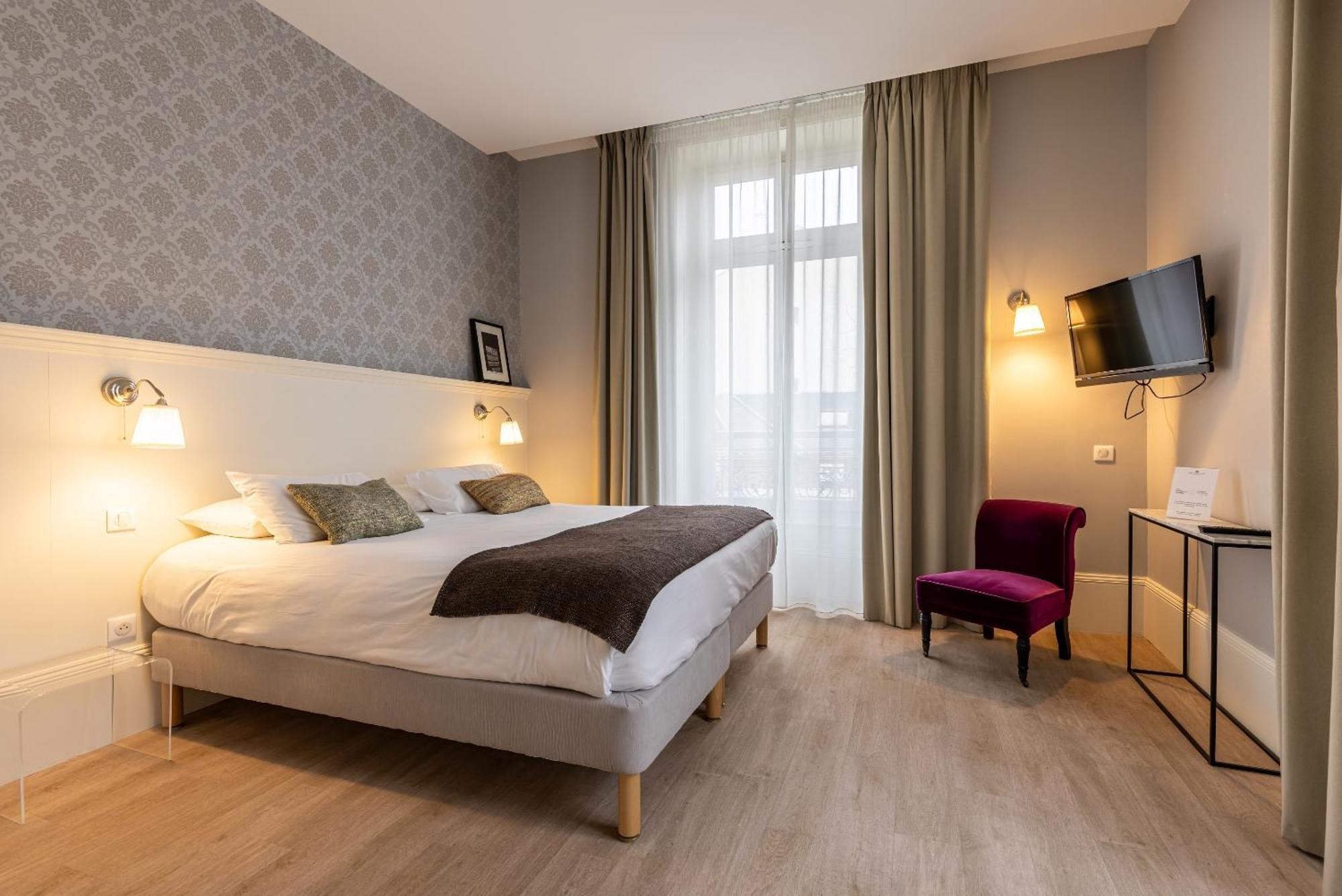 La Maison Blanche - Apparthotels De Charme Chic & Cosy A 350M Du Coeur De Ville De Limoges - Acces Autonome Ruang foto