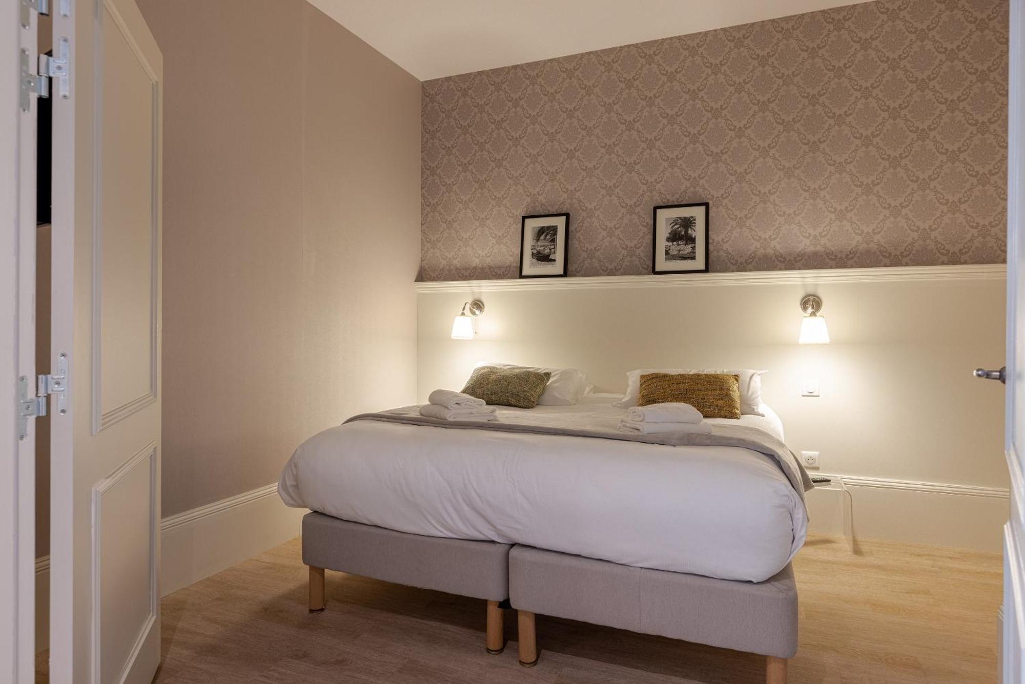 La Maison Blanche - Apparthotels De Charme Chic & Cosy A 350M Du Coeur De Ville De Limoges - Acces Autonome Ruang foto