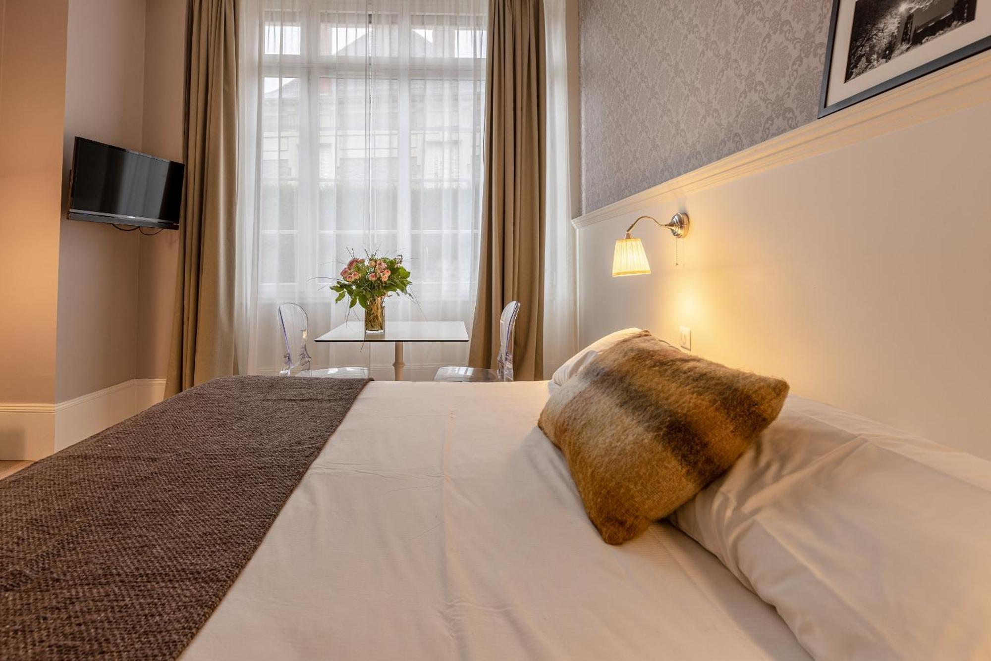 La Maison Blanche - Apparthotels De Charme Chic & Cosy A 350M Du Coeur De Ville De Limoges - Acces Autonome Bagian luar foto