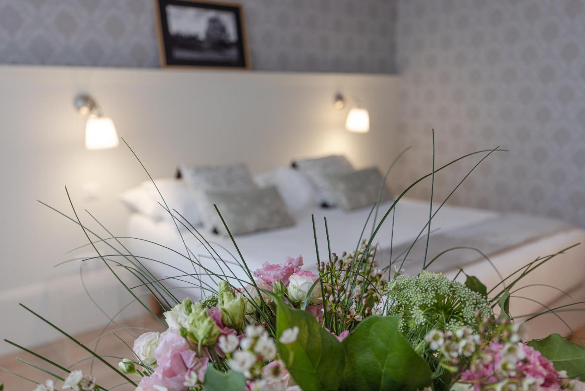 La Maison Blanche - Apparthotels De Charme Chic & Cosy A 350M Du Coeur De Ville De Limoges - Acces Autonome Bagian luar foto